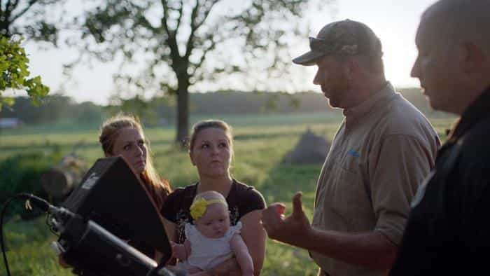 نقد و بررسی سریال رازهای حل نشده محصول سال 2020 | چی‌بینو