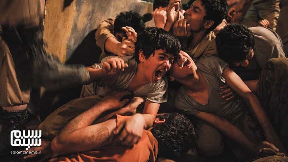 نقد و بررسی فیلم ۲۳ نفر محصول سال 2019 | چی‌بینو