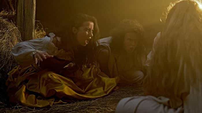 نقد و بررسی فیلم گروه جادوگران محصول سال 2020 | چی‌بینو