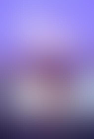 او رئیس است.