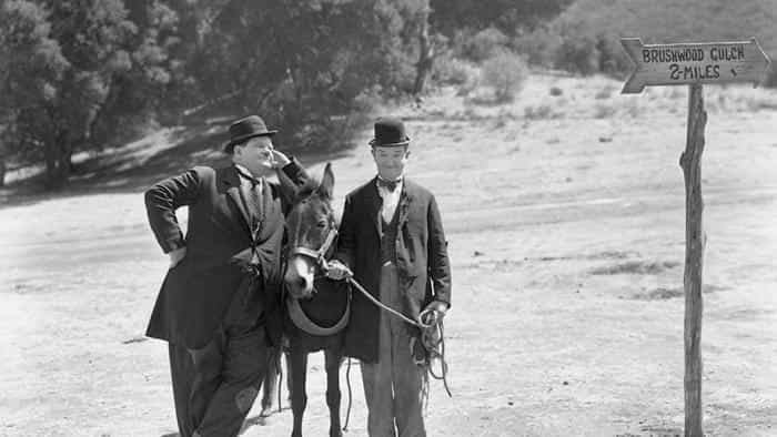 تماشای فیلم به سوی غرب محصول سال 1937 | چیبینو