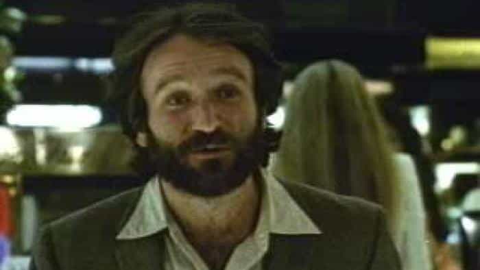 نقد و بررسی فیلم مسکو در کنار هادسون (1984) | چیبینو