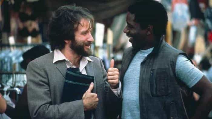 نقد و بررسی فیلم مسکو در کنار هادسون (1984) | چیبینو