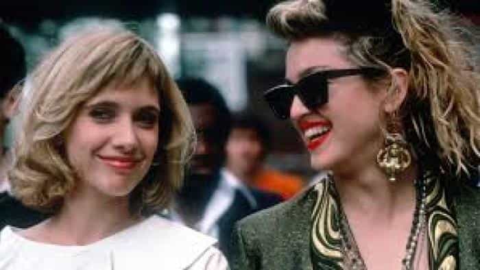 نقد و بررسی فیلم به دنبال سوزان محصول سال 1985 | چیبینو