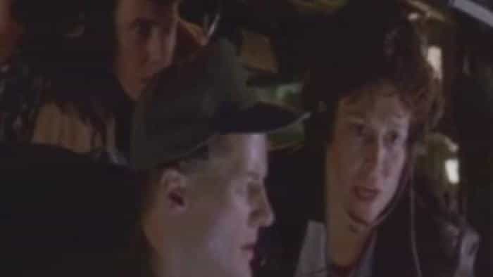 تماشای فیلم بیگانگان محصول سال 1986 | چیبینو