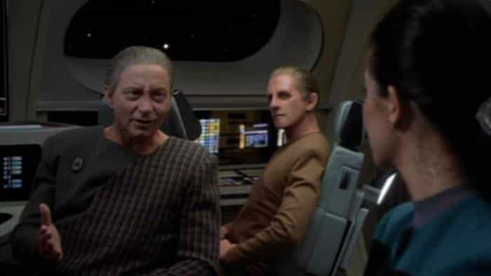 نقد و بررسی سریال پیشتازان فضا: عمیقترین فضای نه (1993)