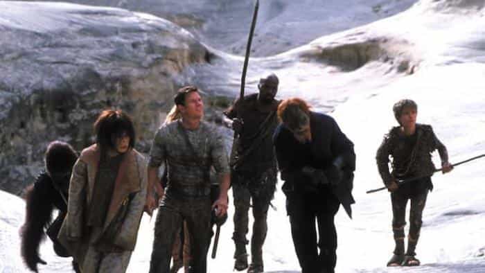 نقد و بررسی فیلم سیاره میمونها محصول سال 2001 | چیبینو