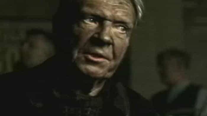 نقد و بررسی فیلم خاکستر آنجلا محصول سال 1999 | چیبینو