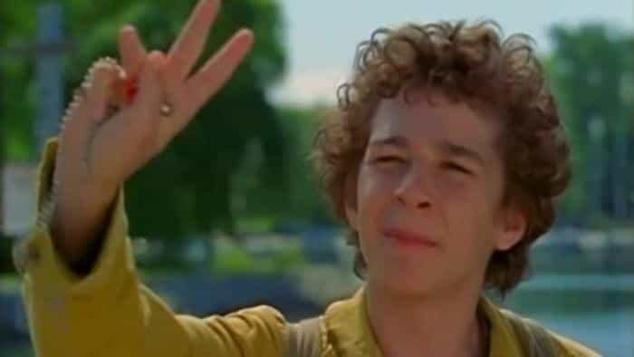 نقد و بررسی فیلم اعترافات واقعی محصول سال 2002 | چیبینو