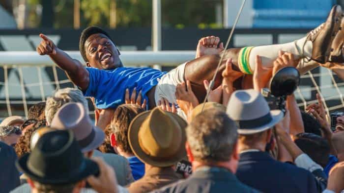 تماشای فیلم پله محصول سال 2016 | چیبینو