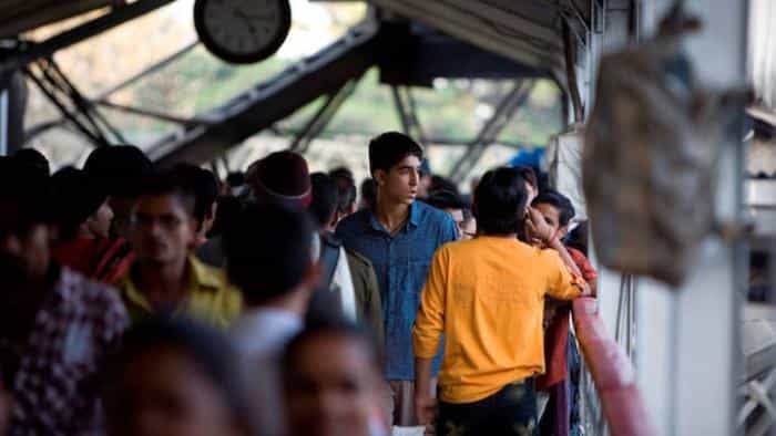 تماشای فیلم میلیونر زاغهنشین محصول سال 2008 | چیبینو