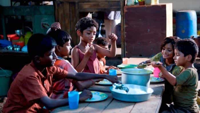 تماشای فیلم میلیونر زاغهنشین محصول سال 2008 | چیبینو