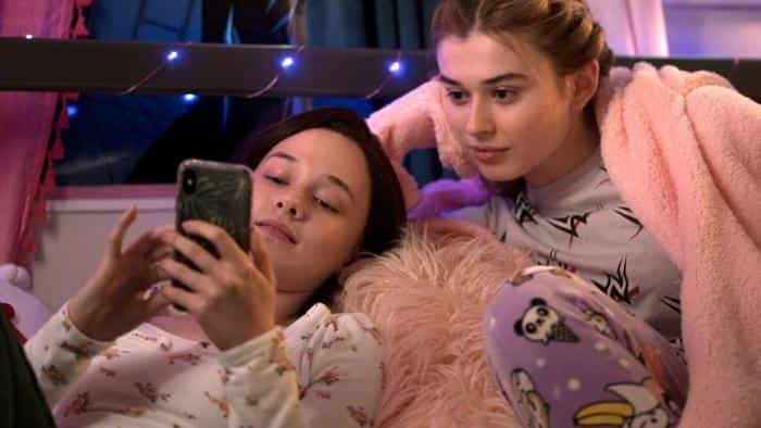 تماشای سریال میر از ایست تاون محصول سال 2021 | چیبینو