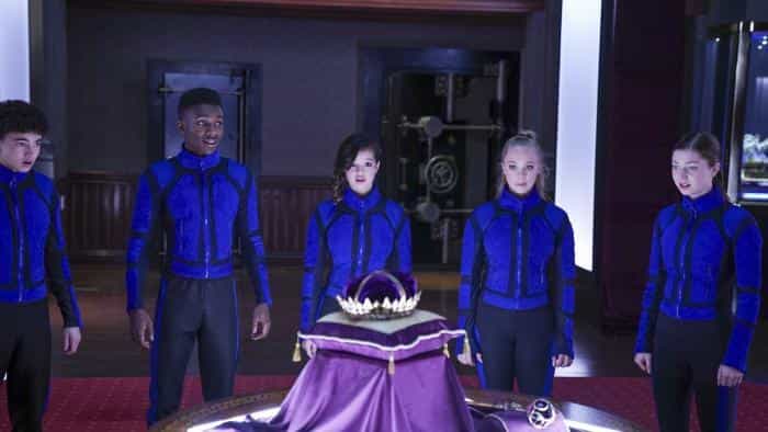 تماشای فیلم جامعه مخفی نجیب زادگان دوم (2020) | چیبینو