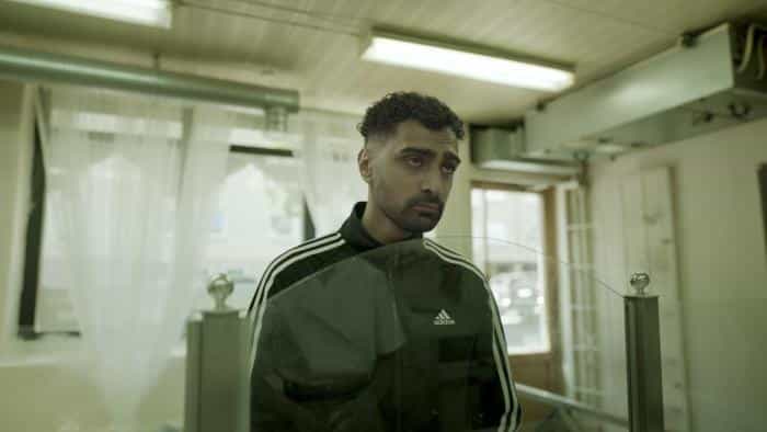 تماشای سریال پول باد آورده محصول سال 2021 | چیبینو