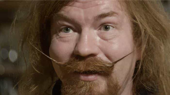 نقد و بررسی فیلم پنگوئنهای قرمز محصول سال 2019 | چیبینو