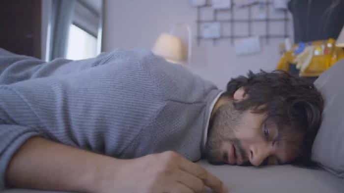 نقد و بررسی فیلم بازداشت خانگی محصول سال 2019 | چیبینو