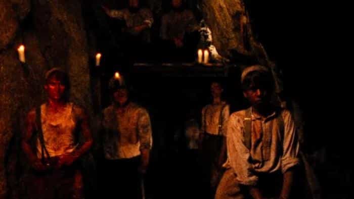 نقد و بررسی فیلم اشیاء عجیب و غریب محصول سال 2022 | چیبینو