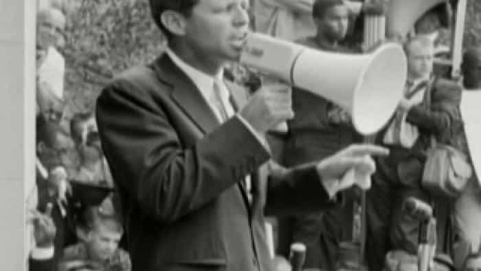 نقد و بررسی فیلم یک جرقه امید محصول سال 2008 | چیبینو