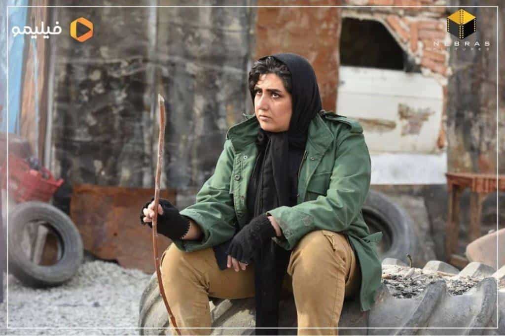 نقد و بررسی سریال ملکه گدایان محصول سال 2021 | چیبینو