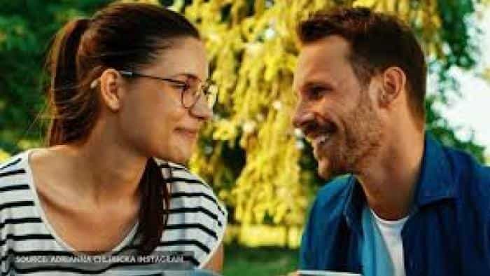 نقد و بررسی فیلم عشق مربع محصول سال 2021 | چیبینو