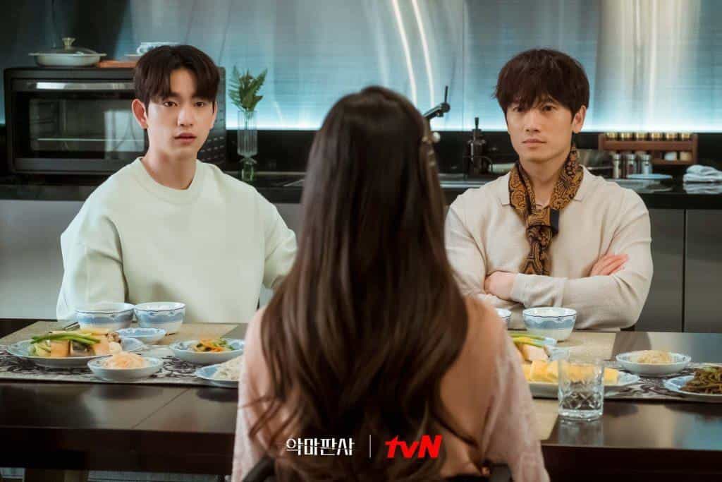 نقد و بررسی سریال قاضی شیطانی محصول سال 2021 | چیبینو