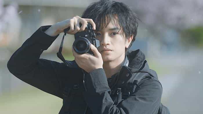 تماشای فیلم عشقی مثل گلبرگ های در حال ریزش (2022) | چیبینو