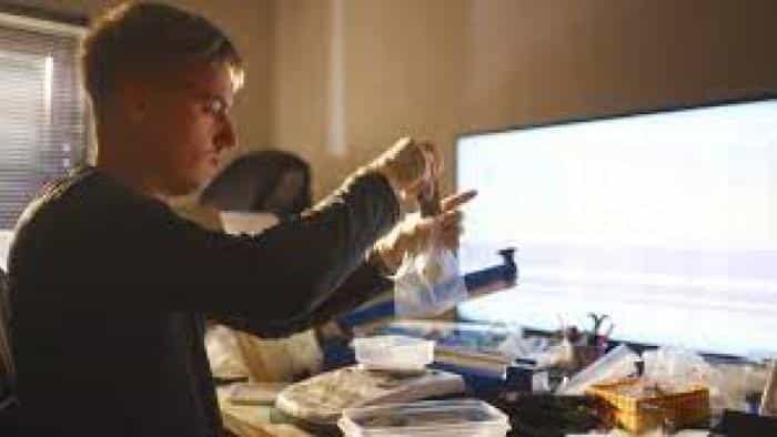 نقد و بررسی فیلم «شاین فلیکس: ارباب مواد مخدر نوجوان» (2021)