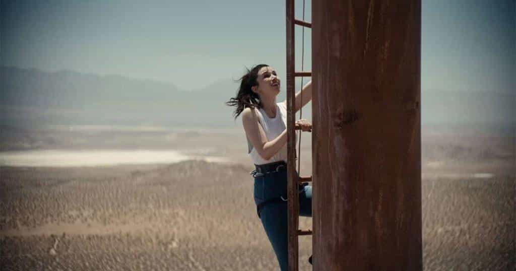 تماشای فیلم سقوط محصول سال 2022 | چیبینو