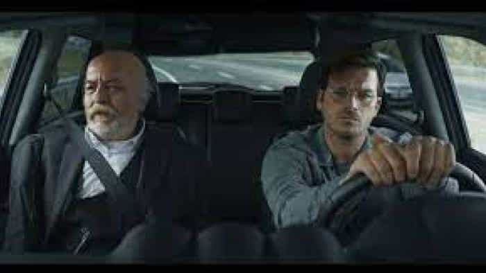 نقد و بررسی فیلم جشنوارهٔ شاعران محصول سال 2022 | چیبینو