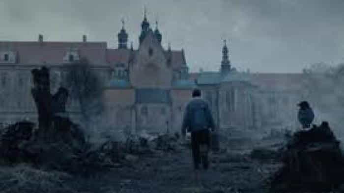 نقد و بررسی فیلم چاه جهنم محصول سال 2022 | چیبینو
