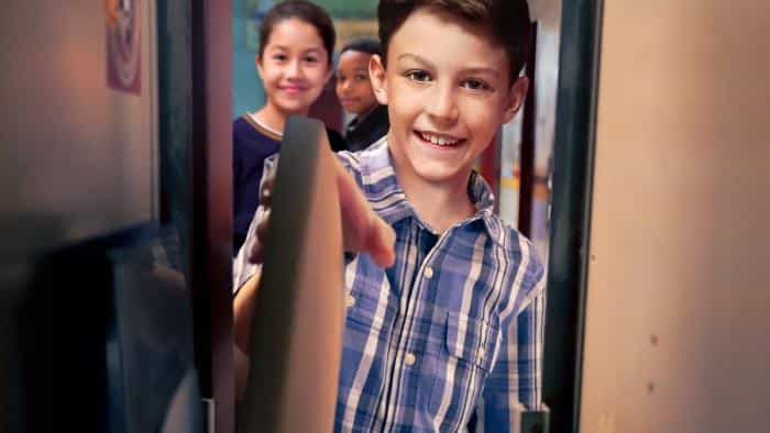 تماشای سریال بهترین گام به جلو محصول سال 2022 | چیبینو