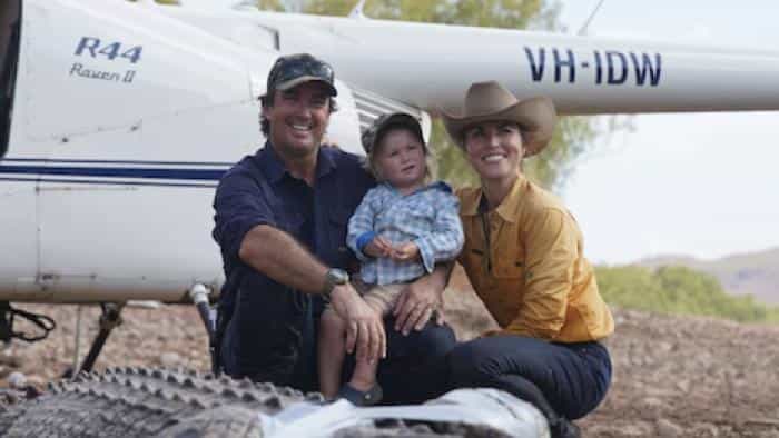 نقد و بررسی سریال قلمرو کروکودیلهای وحشی (2022) | چیبینو