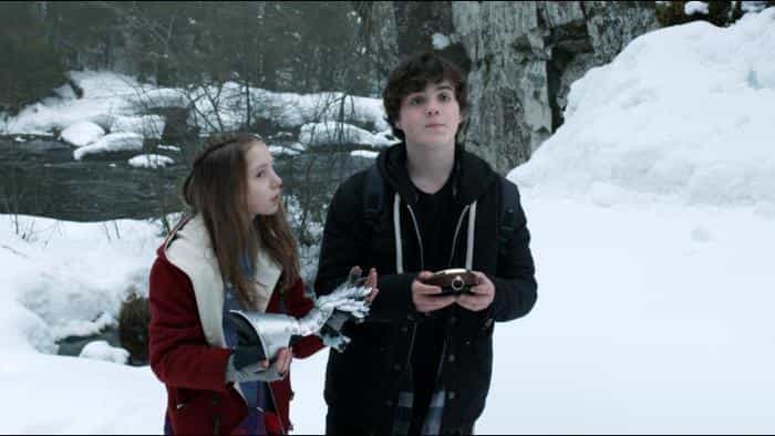 نقد و بررسی فیلم کریسمس پادشاه: در زره کامل (2015) | چیبینو