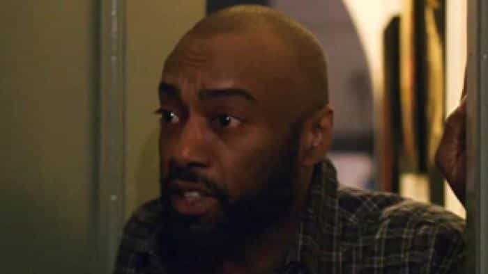 نقد و بررسی فیلم هنوز اینجا هستم محصول سال 2020 | چیبینو