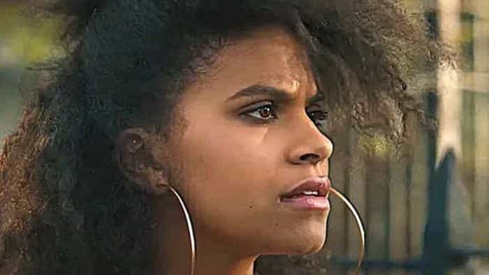 نقد و بررسی فیلم هنوز اینجا هستم محصول سال 2020 | چیبینو