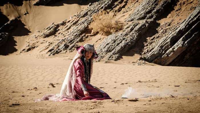 تماشای فیلم در انتظار بربرها محصول سال 2019 | چیبینو