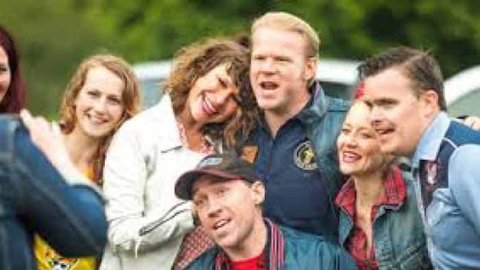 تماشای فیلم آسفالت سوزان محصول سال 2020 | چیبینو