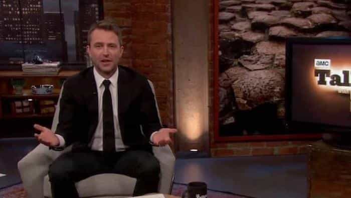 نقد و بررسی سریال گفتگو با کریس هاردویک (2017) | چیبینو