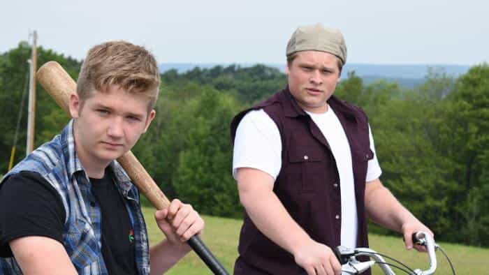 نقد و بررسی فیلم هیولاهای فیلم محصول سال 2022 | چیبینو