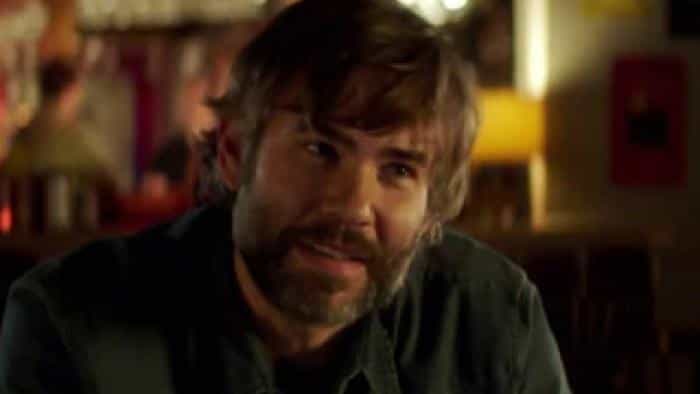 نقد و بررسی فیلم مهمان افتخاری محصول سال 2019 | چیبینو