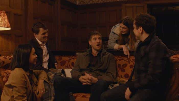 تماشای فیلم همه دوستانم از من متنفرند (2021) | چیبینو