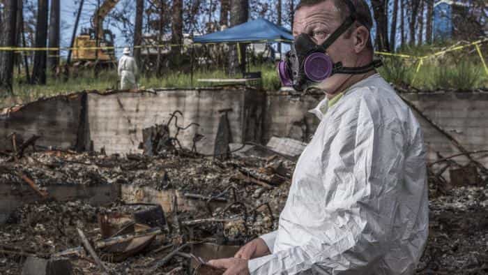 نقد و بررسی فیلم بهشت را دوباره ساختن (2020) | چیبینو