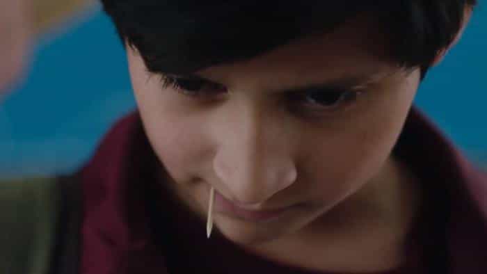 نقد و بررسی فیلم تمام خالهای روی صورت در جهان (2019)