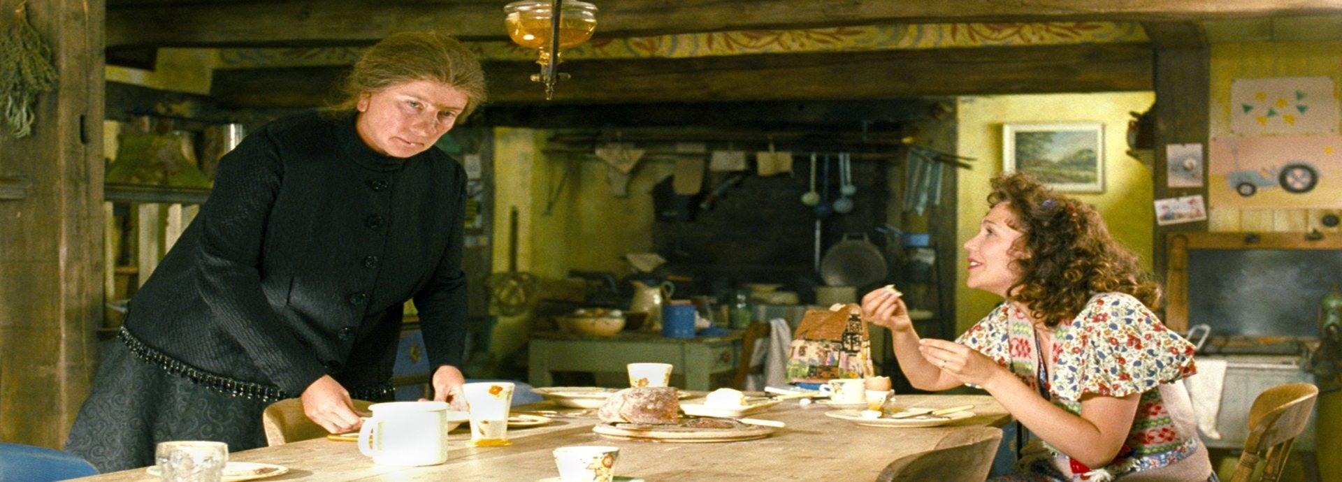 سینمایی بازگشت دایه مکفی(Nanny McPhee Returns)